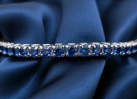Armreif 750 Gold 18K mit 2,28 ct Saphir - Bild 7