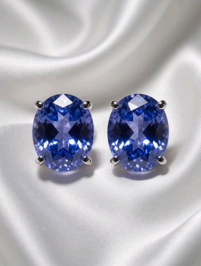 Tanzanit-Ohrstecker 750 Gelbgold 0,98 ct