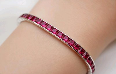 Antik Armreif 750 Gold Rubin 4,2 ct